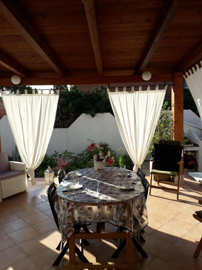 Bed and Breakfast Sole D'Oro Iun S4354 à La Maddalena  Extérieur photo